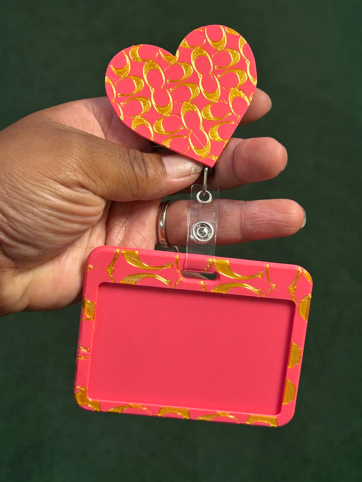 3D PRINTED ID BADGE HOLDER WITH HEART REEL